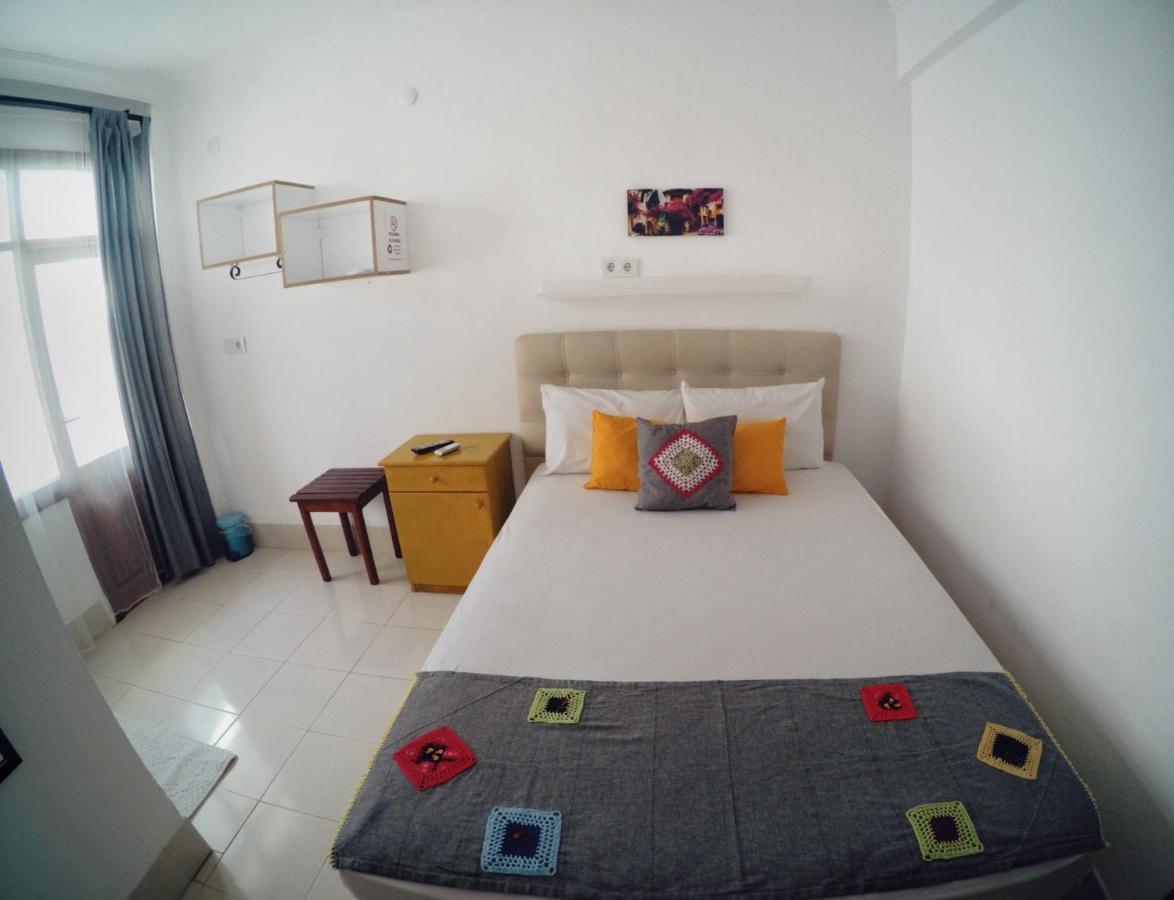 Miss Hotel Karya Oren  Bagian luar foto